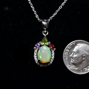 1.5ct opal .925.solid silver necklace.
